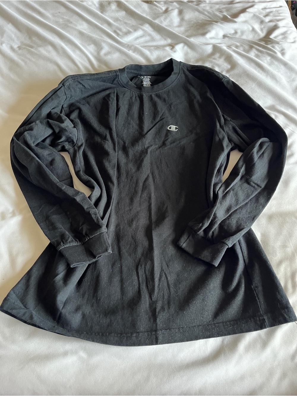 Champion Black Youth Size XL 100% Cotton Long Sleeve Embroidered Logo T-Shirt